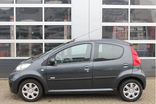 Peugeot 107 - 1.0 12V 68PK 5D|DEALER ONDERHOUDEN|AIRCO - 1