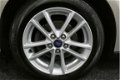 Ford Focus - 1.0 Edition 100PK | 8inch Navi | Cruise | Airco | Parkeersensoren | Boordcomputer - 1 - Thumbnail