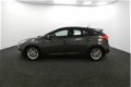 Ford Focus - 1.0 Edition 100pk | 8inch Navi | Dakspoiler | Parkeerhulp | Cruise | Lm velgen | Airco - 1 - Thumbnail