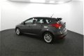 Ford Focus - 1.0 Edition 100pk | 8inch Navi | Dakspoiler | Parkeerhulp | Cruise | Lm velgen | Airco - 1 - Thumbnail