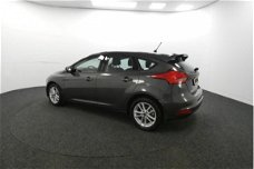 Ford Focus - 1.0 Edition 100pk | 8inch Navi | Dakspoiler | Parkeerhulp | Cruise | Lm velgen | Airco