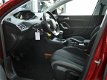 Peugeot 308 - 1.2 130PK 5-DRS STYLE | NAVI | PANORAMADAK | DEALER ONDERHOUDEN - 1 - Thumbnail
