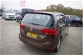 Volkswagen Touran - 1.2 TSI Comf. 7p NAVI/PDC/TREKHAAK/STANDKACHEL - 1 - Thumbnail