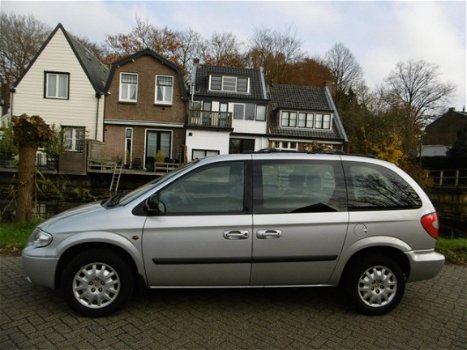 Chrysler Voyager - 2.4i SE Luxe 6 Persoons Trekhaak 1600kg Airco Cruise 1e eig - 1