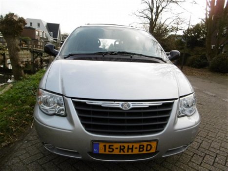 Chrysler Voyager - 2.4i SE Luxe 6 Persoons Trekhaak 1600kg Airco Cruise 1e eig - 1