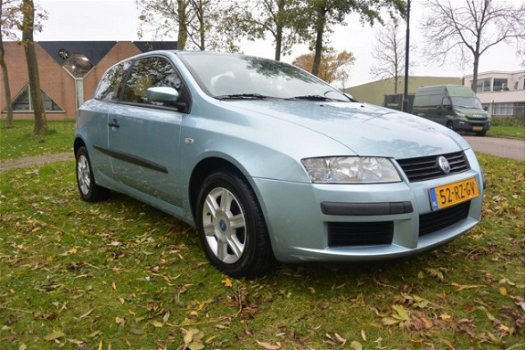 Fiat Stilo - 1.4-16V Young *airco*cruise*6bak*2de eigenaar - 1