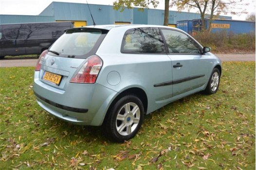 Fiat Stilo - 1.4-16V Young *airco*cruise*6bak*2de eigenaar - 1