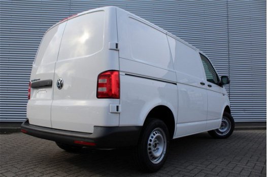 Volkswagen Transporter - 2.0 TDI, 102 PK, 5 versn. Hand, L1H1 Trendline T800 - 1