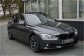 BMW 3-serie Touring - 320d High Exe Navi|Pano|Xenon|Cruis Grijs Metallic - 1 - Thumbnail