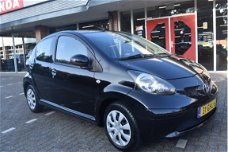 Toyota Aygo - 1.0-12V +