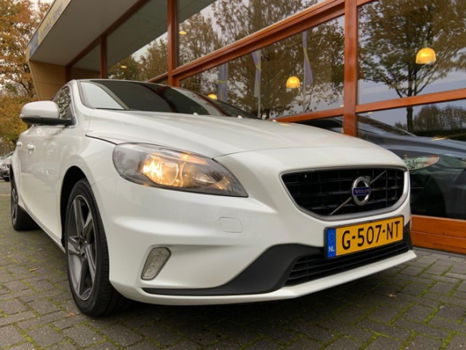 Volvo V40 - 2.0 D2 R-Design - 1