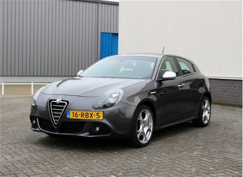 Alfa Romeo Giulietta - 1.4 T Distinctive prijs inclusief BTW - 1