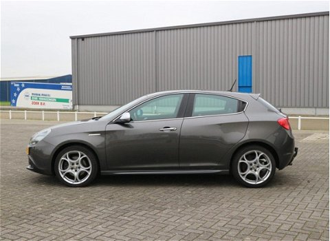 Alfa Romeo Giulietta - 1.4 T Distinctive prijs inclusief BTW - 1