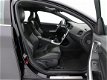 Volvo V60 - 1.6 D2 R-Design *1/2LEDER+NAVI+PDC+ECC+CRUISE - 1 - Thumbnail