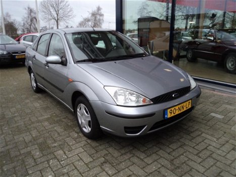 Ford Focus - 1.6-16V Ambiente - 1