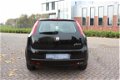 Fiat Grande Punto - 1.4 Dynamic 5 deurs AIRCO ZWART LAAG KILOMETRAGE - 1 - Thumbnail