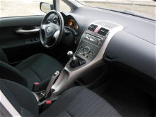 Toyota Auris - 2.0 D-4D Luna I Climate control I Trekhaak I Elektrische ramen I Parkeer sensoren (Ac