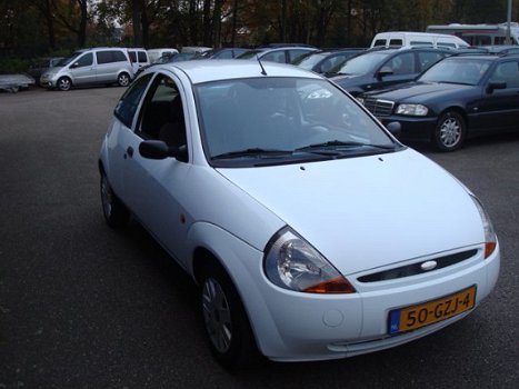 Ford Ka - 1.3 Cool & Sound Airco, lage km stand - 1