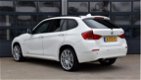 BMW X1 - SDrive18i Executive * AUTOMAAT * PANORAMA * NAVIGATIE * KETTING VERVANGEN - 1 - Thumbnail