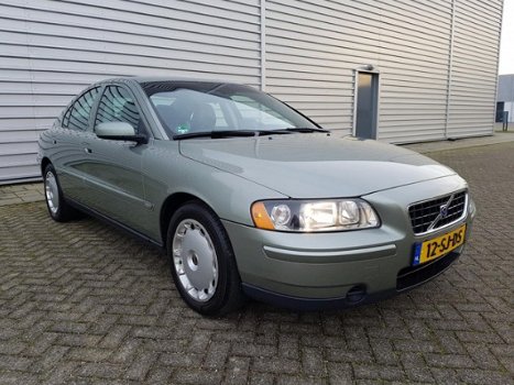 Volvo S60 - 2.0T Navi/Clima/Cruise/PDC - 1