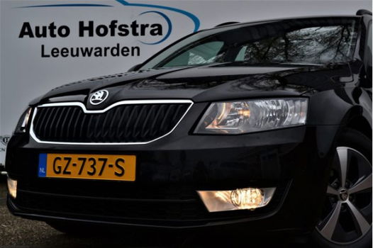 Skoda Octavia Combi - 1.6 TDI Greenline Ambition Businessline NAVI CLIMA PDC LMV - 1