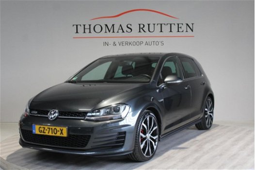 Volkswagen Golf - 2.0 TDI GTD 2015/ NAP/ Navi/ Leder/ Xenon-Led/ Keyless go/ Stuur bed/ Clima/ Cruis - 1