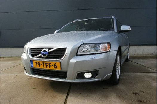 Volvo V50 - 1.6 D2 S/S AIRCO, LEDER, 3D NAVI, NL AUTO - 1