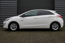 Hyundai i30 - 1.6 GDI Go | Navgatie | Camera | Cruise control | Trekhaak |