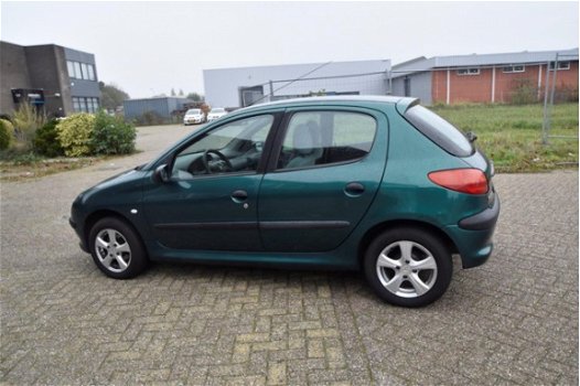 Peugeot 206 - 1.4 Gentry 5 DEURS/ APK GEKEURD - 1