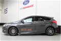 Ford Focus - 1.5 182pk ST-line Ext. Automaat |bi-xenon|navigatie|half lederen bekleding|elektrische - 1 - Thumbnail