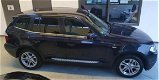 BMW X3 - 3.0si LEDEREN BEKLEDING/ NAVIGATIE/ TREKHAAK/ APK - 1 - Thumbnail