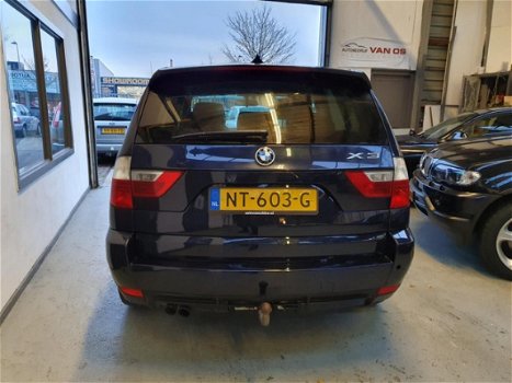 BMW X3 - 3.0si LEDEREN BEKLEDING/ NAVIGATIE/ TREKHAAK/ APK - 1