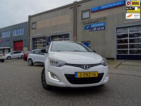 Hyundai i20 - |NL-auto |Airco |Cruise | Led dagrij. |Centr. vergr. |Rijklaarprijs - 1