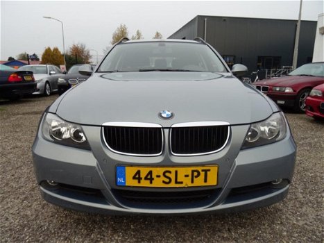 BMW 3-serie Touring - 320i - 1