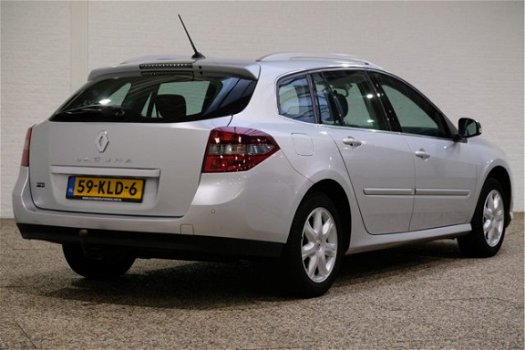 Renault Laguna Estate - 2.0-16V 140pk Dynamique | Navi | Climate | Trekhaak | Xenon - 1