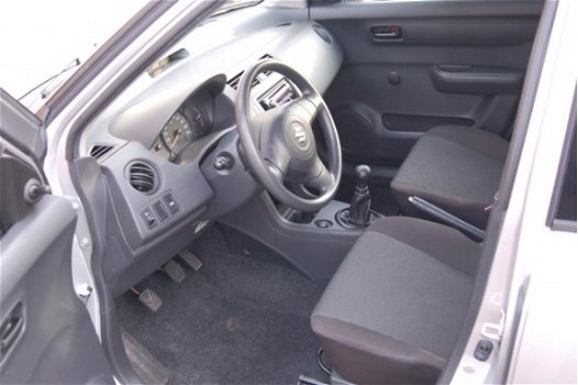 Suzuki Swift - 1.3 Comfort AIRCO / Elektrische ramen - 1