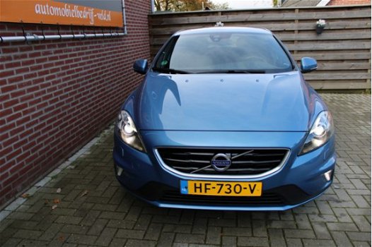 Volvo V40 - 2.0 D2 R-Design Business - 1