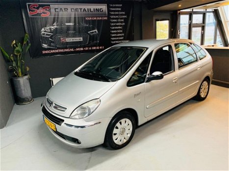 Citroën Xsara Picasso - 2.0i 16V Attraction - 1