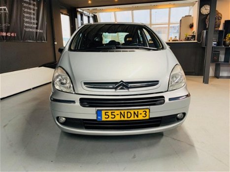 Citroën Xsara Picasso - 2.0i 16V Attraction - 1