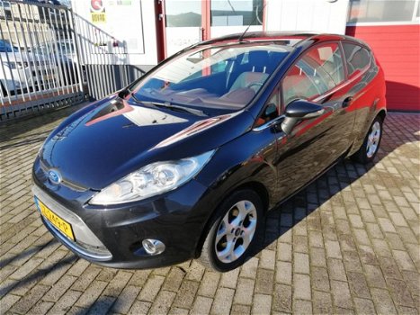 Ford Fiesta - 1.4 Trend 4-cil. 97 pk 3-deurs *ECC* *LMV* *Privacy glas - 1