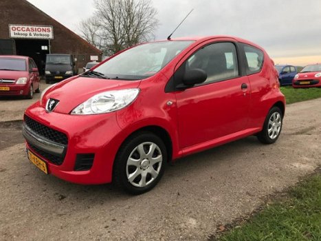 Peugeot 107 - 1.0-12V XR Kijk bij onze andere auto's - 1