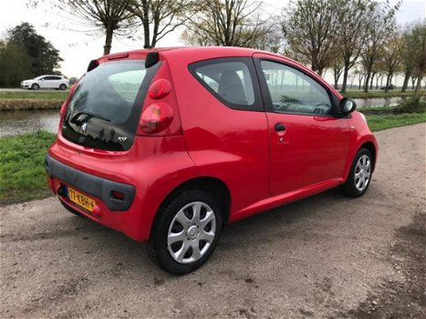 Peugeot 107 - 1.0-12V XR Kijk bij onze andere auto's - 1