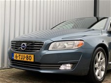 Volvo V70 - 1.6 D2 Nordic+ Aut. | Leder | Nav | Voorruitverw. | € 1.000, - Sl