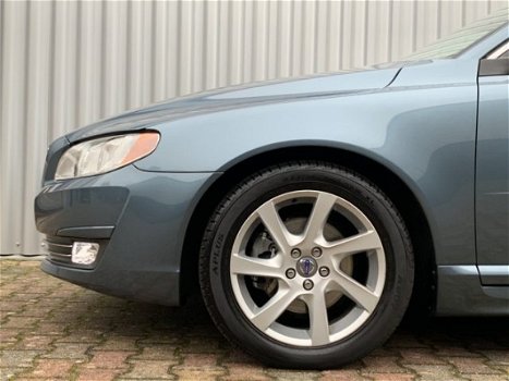 Volvo V70 - 1.6 D2 Nordic+ Aut. | Leder | Nav | Voorruitverw. | € 1.000, - Sl - 1