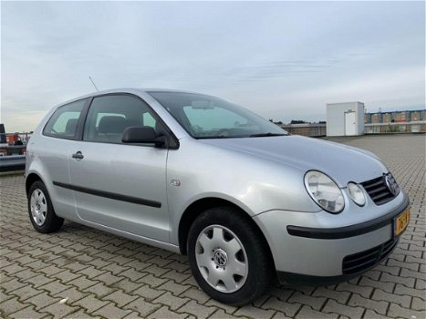 Volkswagen Polo - 1.4-16V | Automaat - 1