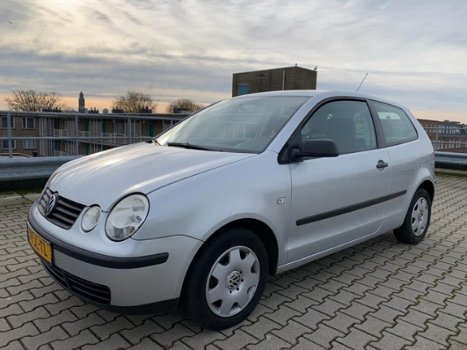 Volkswagen Polo - 1.4-16V | Automaat - 1
