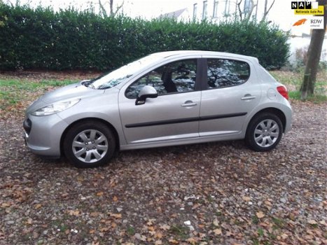 Peugeot 207 - 1.4-16V XS - 1