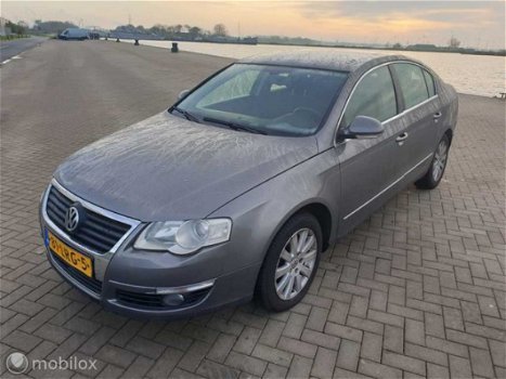 Volkswagen Passat - 2.0 TDI Highline - 1