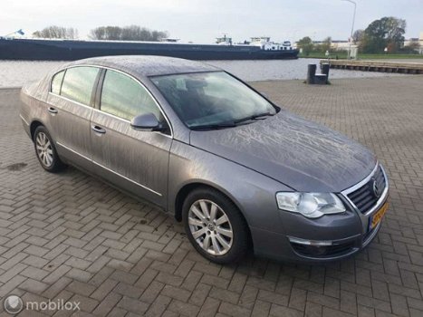 Volkswagen Passat - 2.0 TDI Highline - 1