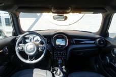 Mini Mini Cooper - 1.5 Business Automaat/Led/Navigatie